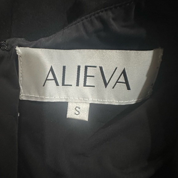Alieva Black Sleeveless Asymmetrical Neck Bodysuit Small Office Siren - Picture 8 of 13